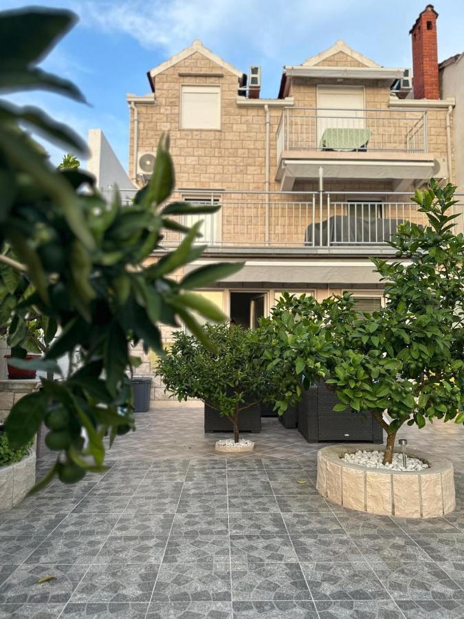 Apartment Samanta Supetar Exterior foto