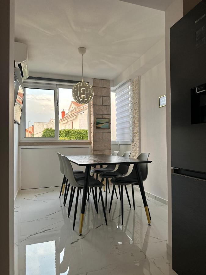 Apartment Samanta Supetar Exterior foto